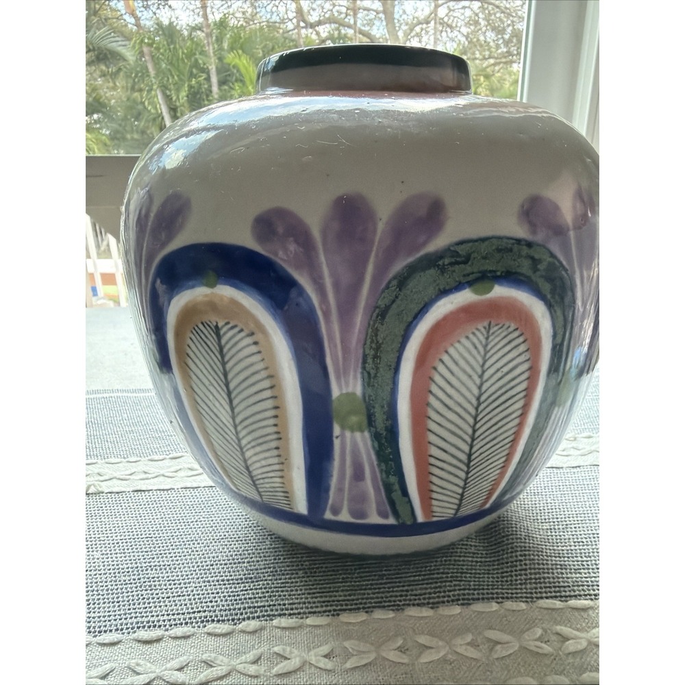 Erandi Tonala Mexico Vintage Vase Ginger Jar Feather Floral Pottery 9 1/2" - Picture 1 of 4